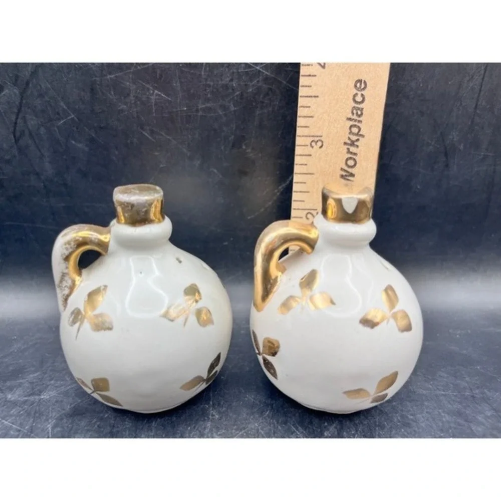Vintage Ball‎ Jug Salt & Pepper Shakers- White w / Gold Handles and Tops Decor